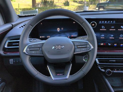 New 2026 Chevrolet Traverse Z71 w/ Driver Confidence Package image 10