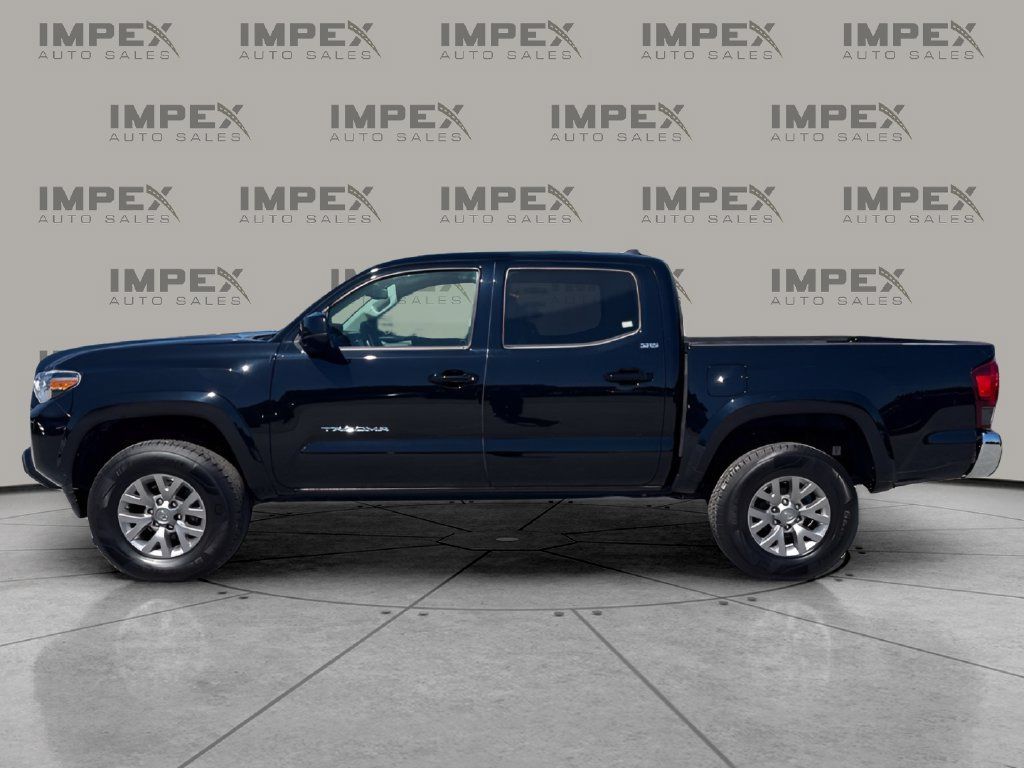 Used 2019 Toyota Tacoma SR5 RWD image 2