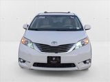 Used 2014 Toyota Sienna XLE image 2