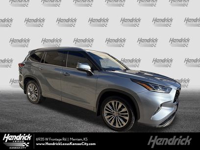 Used 2022 Toyota Highlander Platinum