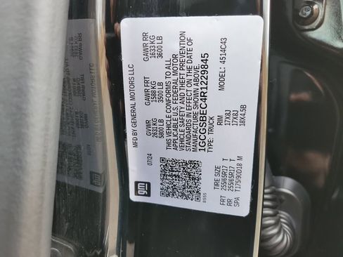 Used 2024 Chevrolet Colorado W/T image 40