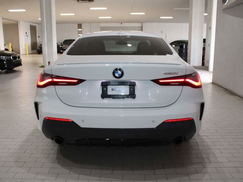 Used 2022 BMW 430i Coupe w/ M Sport Package image 6