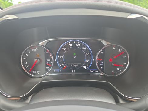 Used 2025 Chevrolet Blazer RS FWD image 13