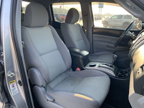 Used 2014 Toyota Tacoma PreRunner image 22