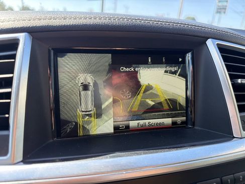 Used 2016 Mercedes-Benz GL 450 4MATIC image 39