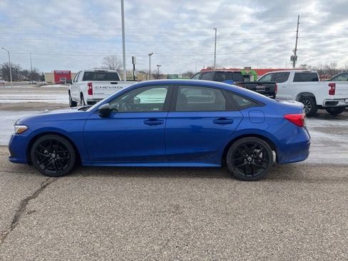 Used 2024 Honda Civic Sport image 6