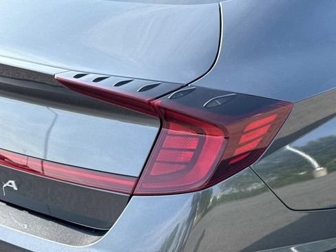 Used 2023 Hyundai Sonata SE FWD image 22