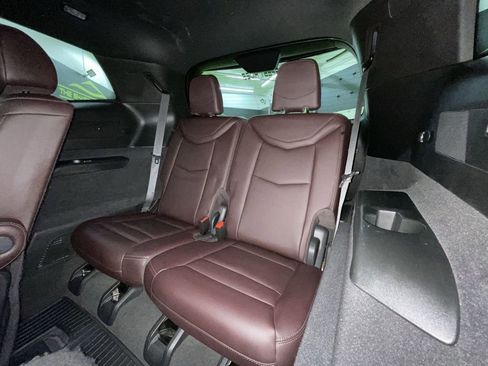 Used 2021 Cadillac XT6 Premium Luxury image 30