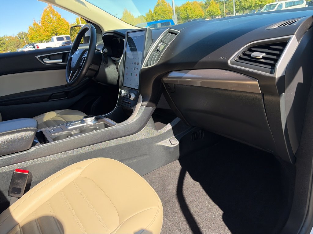 Used 2024 Ford Edge SEL w/ Convenience Package AWD/4WD image 10