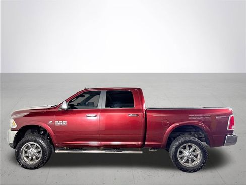 Used 2018 RAM 2500 Laramie w/ Convenience Group image 9