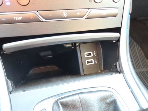 Used 2018 Ford Edge Titanium w/ Equipment Group 301A image 26