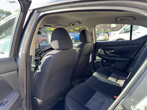 Used 2021 Nissan Sentra SR image 32