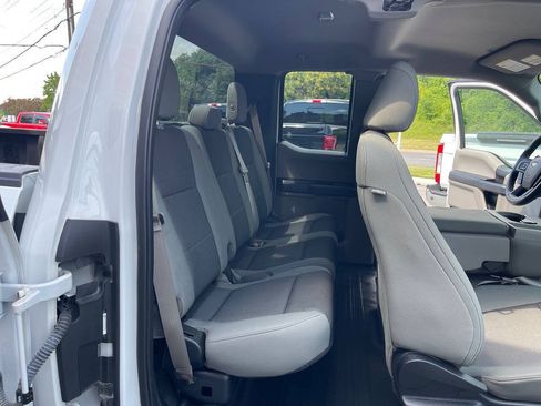 Used 2017 Ford F150 XL w/ Equipment Group 101A Mid AWD/4WD image 26
