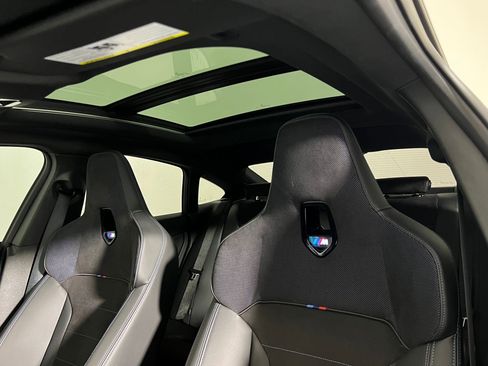 Used 2025 BMW M235i xDrive w/ Premium Package image 15