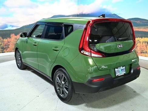 Used 2021 Kia Soul EX image 11