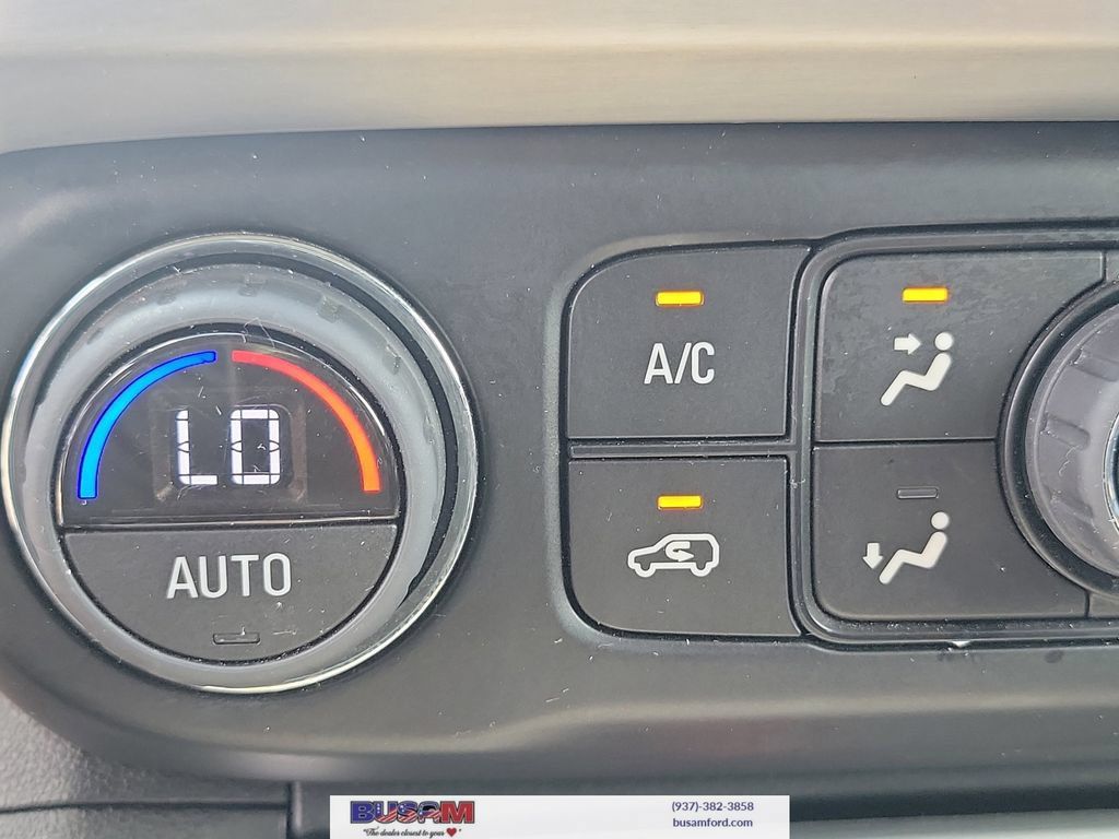 Used 2023 GMC Acadia SLE AWD/4WD image 25