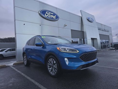Used 2021 Ford Escape Titanium image 1