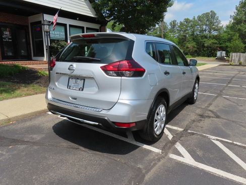 Used 2018 Nissan Rogue S FWD image 7