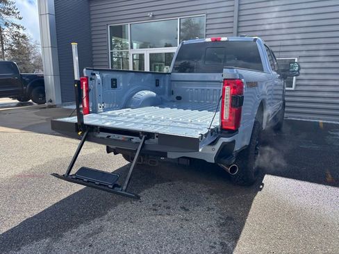 Used 2024 Ford F250 Lariat w/ Lariat Ultimate Package image 9