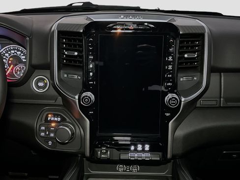 New 2026 RAM 1500 4x4 Crew Cab image 8