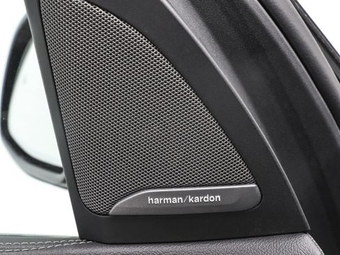 Used 2022 BMW X5 M50i w/ Executive Package image 16