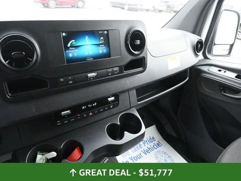 Used 2024 Mercedes-Benz Sprinter 2500 image 24