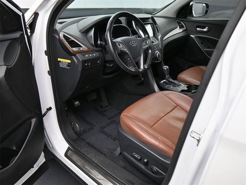 Used 2014 Hyundai Santa Fe Sport 2.0T w/ Technology Package 05 image 2