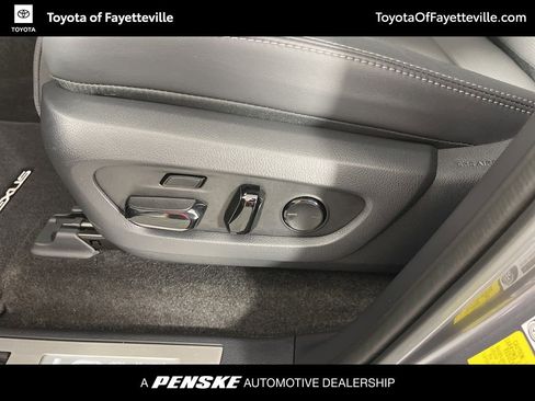 Used 2025 Lexus GX 550 w/ Accessory Package (Z1) image 24