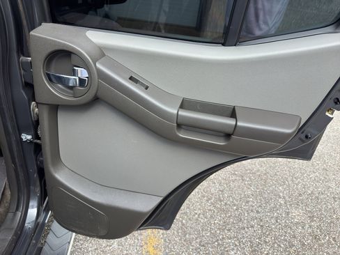 Used 2013 Nissan Xterra S w/ Value Package image 13