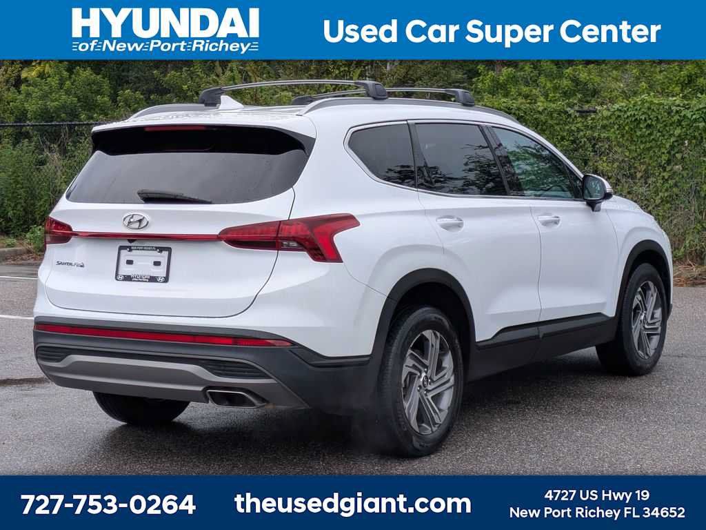 Certified 2023 Hyundai Santa Fe SEL FWD image 5