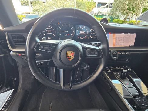 Used 2021 Porsche 911 Carrera RWD image 25