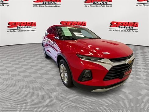 Used 2022 Chevrolet Blazer LT image 3