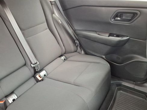 Used 2025 Nissan Rogue S FWD image 18