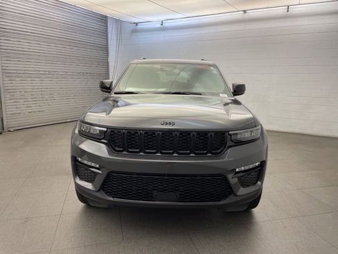 New 2025 Jeep Grand Cherokee Limited w/ Black Appearance Package image 6