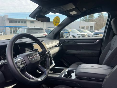 Certified 2025 GMC Acadia Elevation image 14