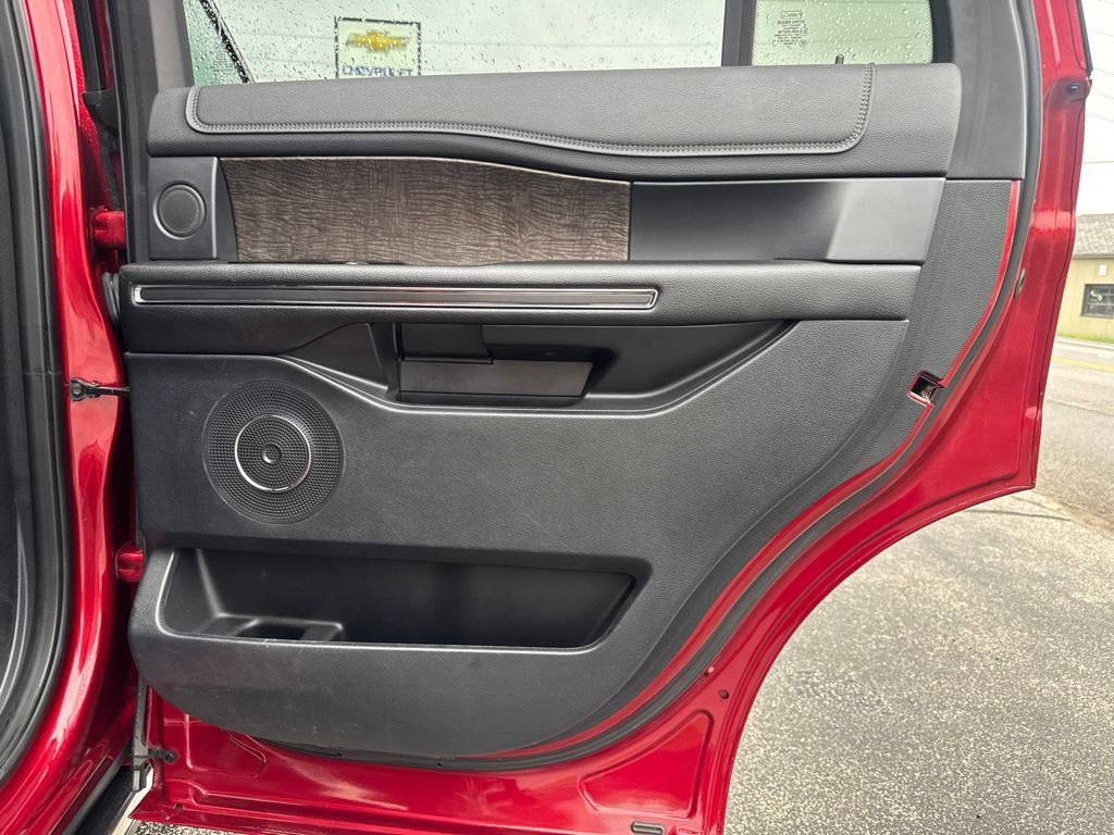 Used 2019 Ford Expedition Limited AWD/4WD image 22