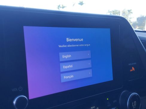 Used 2024 Toyota Highlander XLE image 24