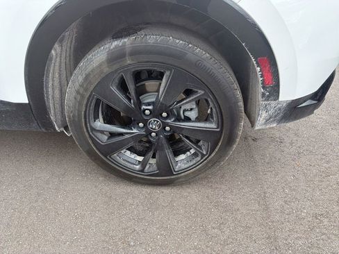 Used 2025 Buick Envision Sport Touring image 15