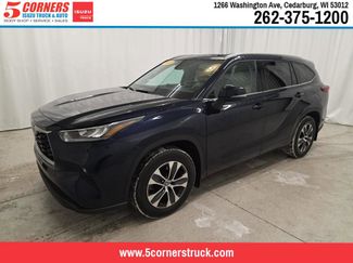 Used 2022 Toyota Highlander XLE video 1
