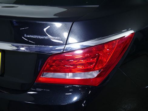 Used 2014 Buick LaCrosse Leather FWD image 17