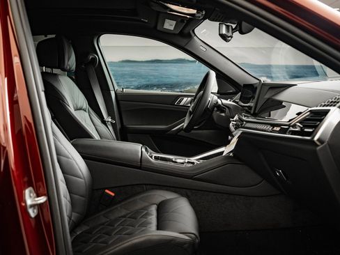 New 2026 BMW X6 xDrive40i w/ Climate Comfort Package image 27