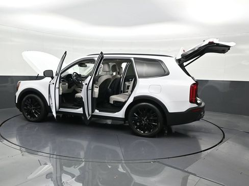 Used 2022 Kia Telluride SX w/ Towing Package image 35