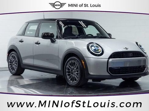 New 2026 MINI Cooper 4-Door Hardtop FWD image 1