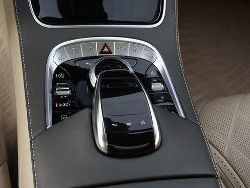 Used 2018 Mercedes-Benz Maybach S 560 4MATIC image 13