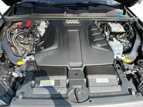 Used 2023 Audi Q7 2.0T Premium w/ Convenience Package AWD/4WD image 29