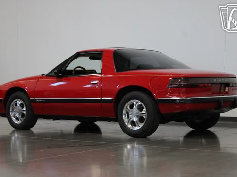 Used 1989 Buick Reatta Coupe image 34