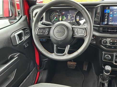 Used 2024 Jeep Wrangler Unlimited w/ Convenience Group image 24