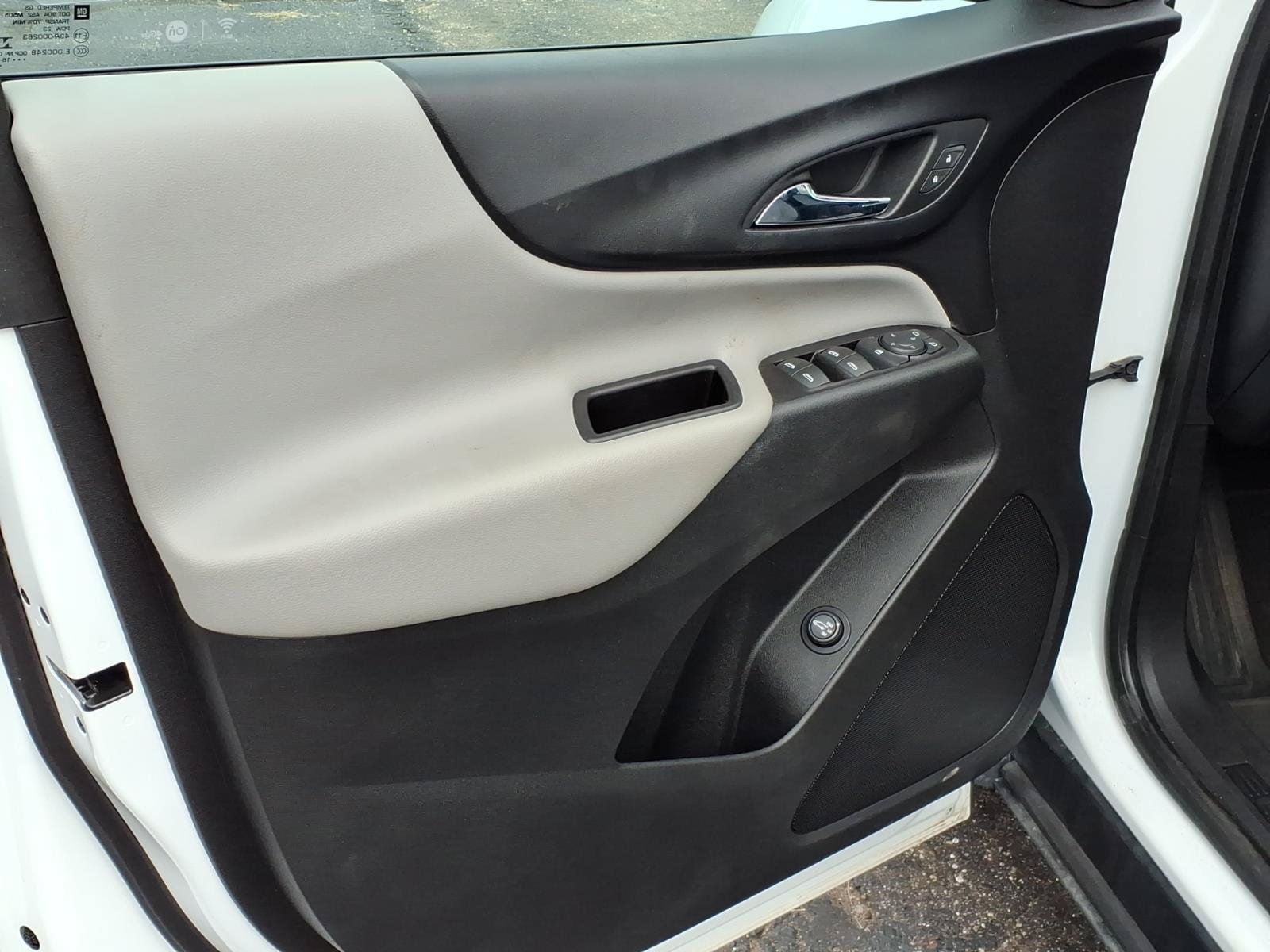 Used 2018 Chevrolet Equinox LT AWD/4WD image 4