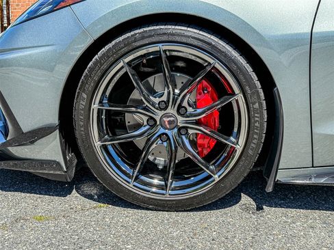 Used 2024 Chevrolet Corvette Stingray Preferred Cpe w/ Stealth Interior Trim Package RWD image 21