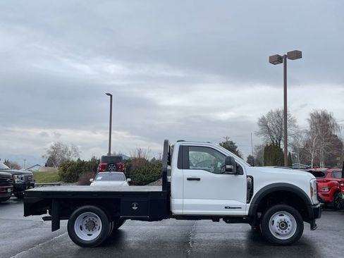 Used 2024 Ford F550 4x4 Regular Cab Super Duty image 2